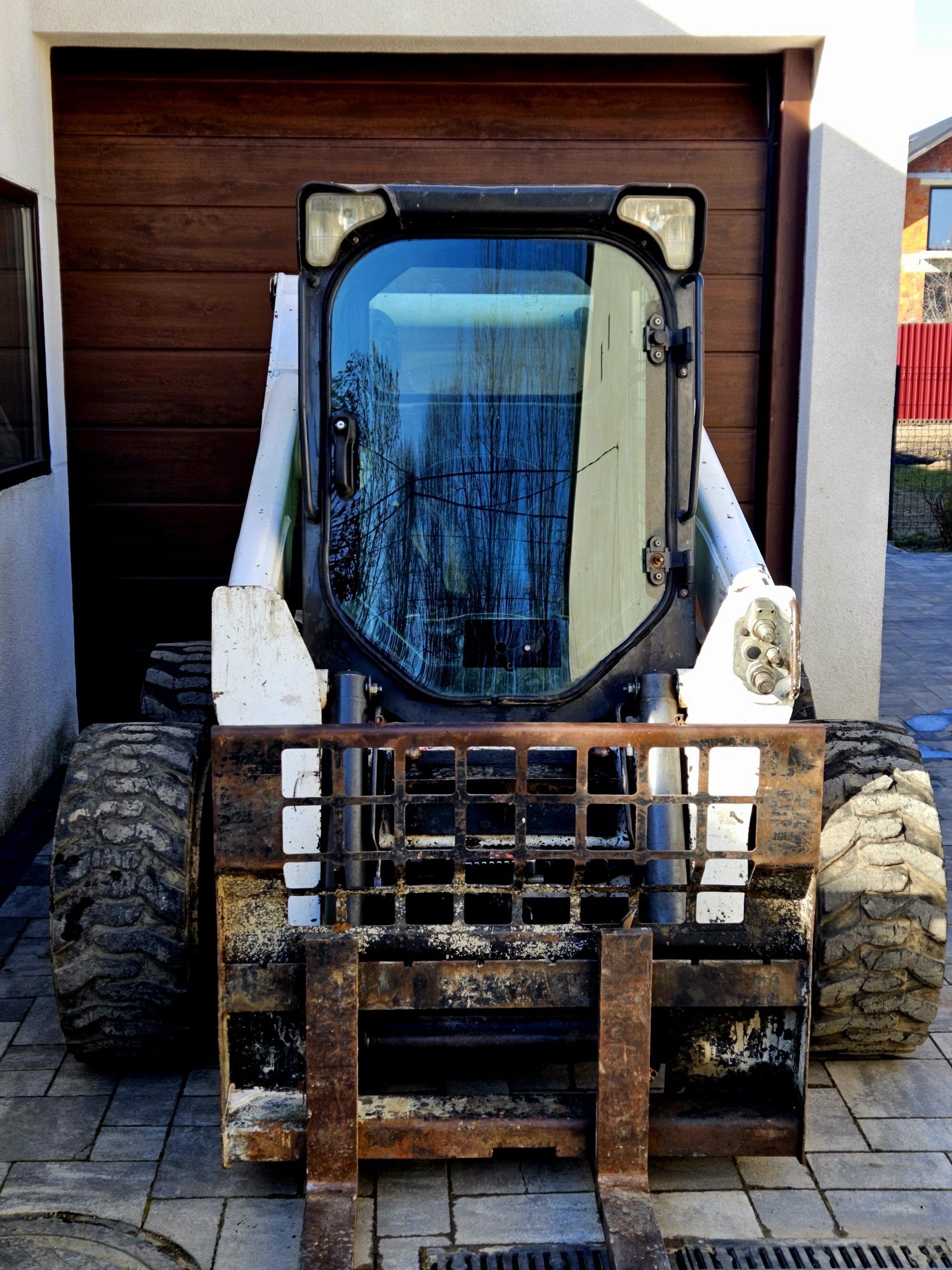 Bobcat S650 міні-навантажувач