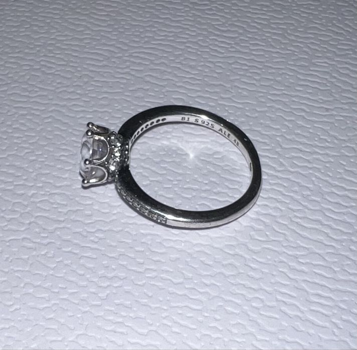 Anel Pandora Clear Sparkling Crown + Caixa Presente