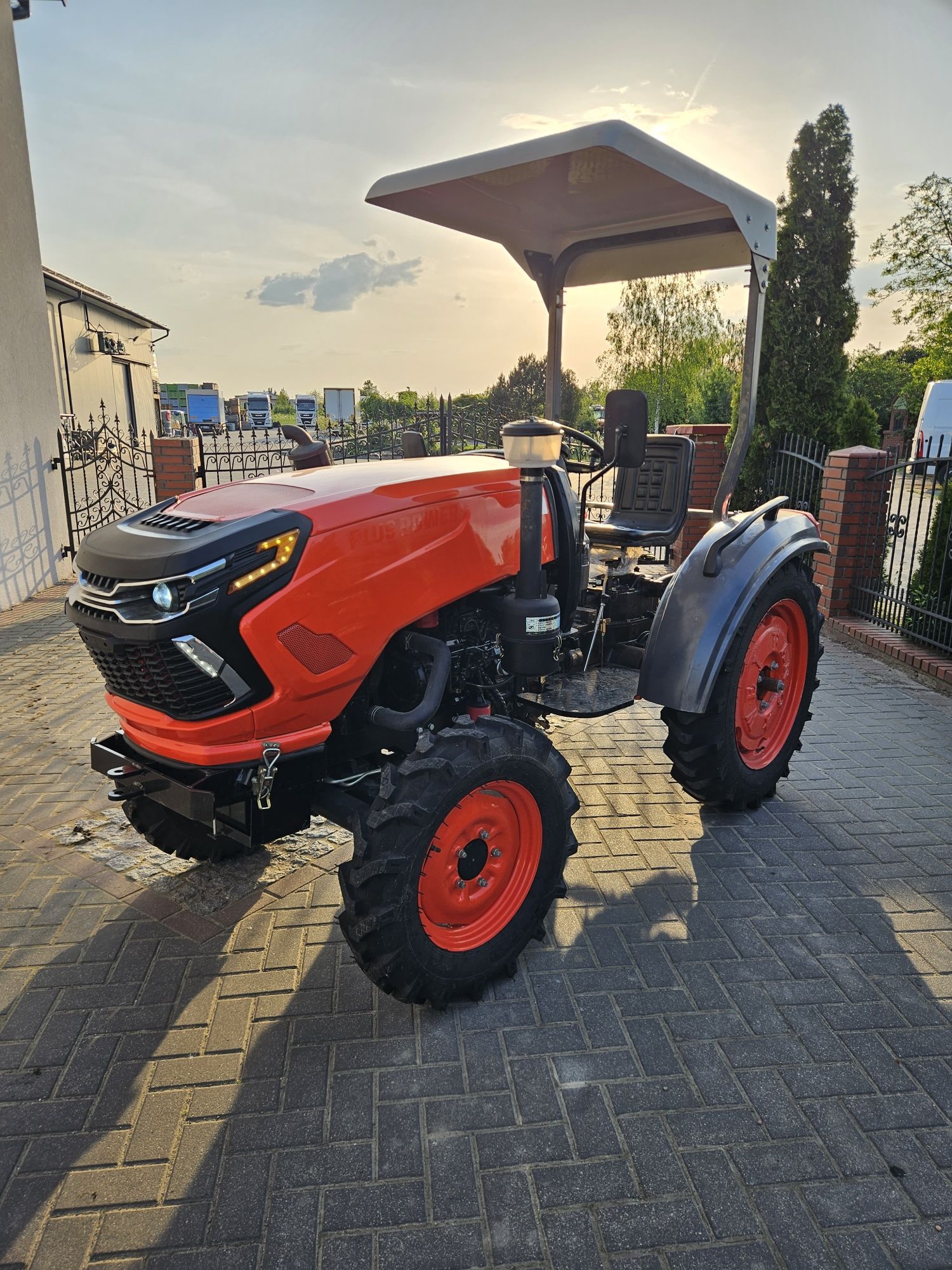 Ciągniczek Sadowniczo Ogrodniczy Power Plus 26 Nowy 4x4