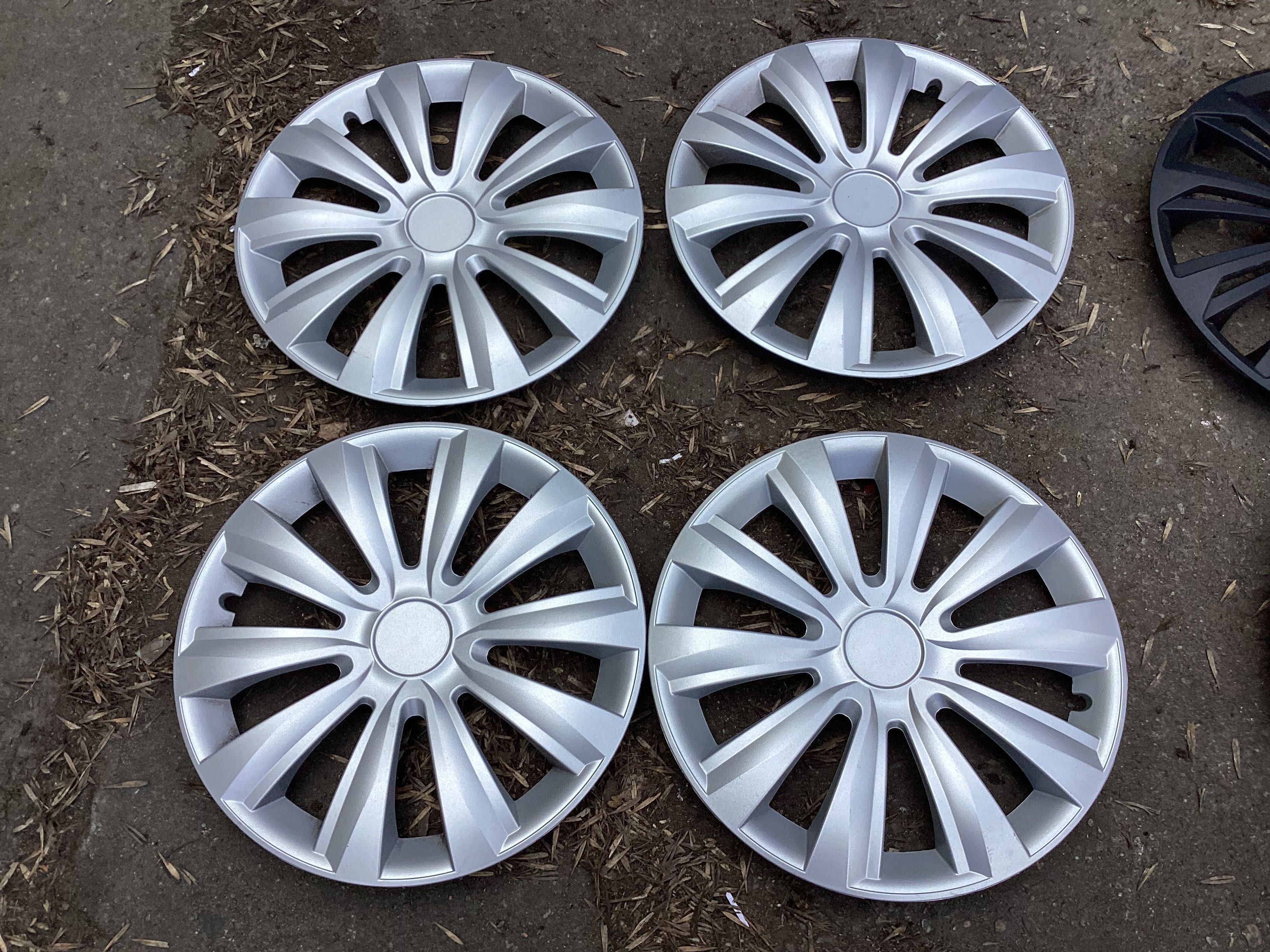 Kołpak kołpaki 15”  4sztuki 15cali srebrne