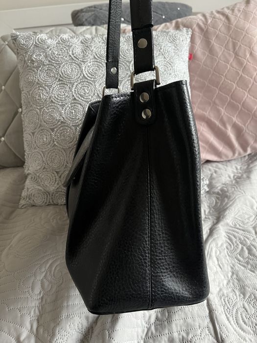 Elegancka, skórzana torebka marki Paters