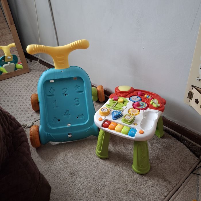 Толокар і столик все працює