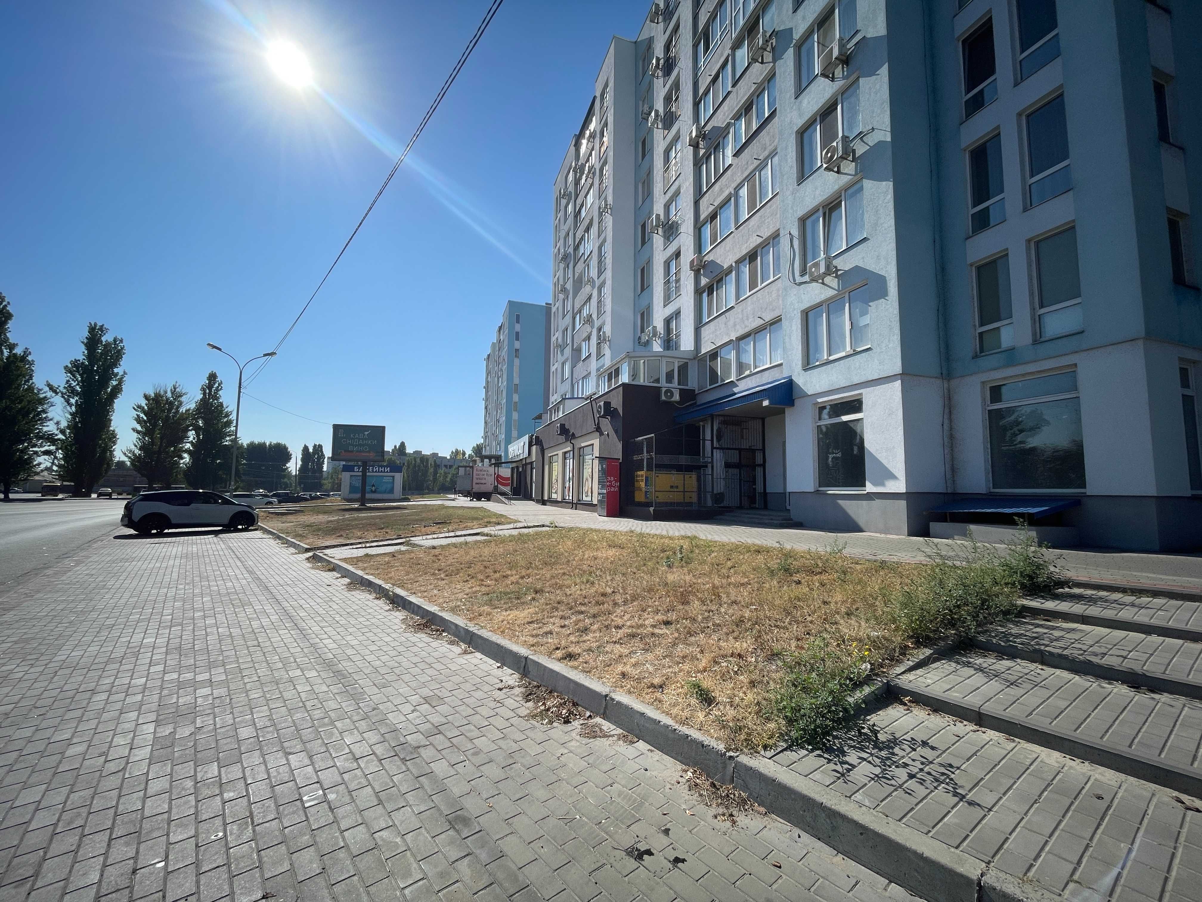 Фасадне приміщення на Митниці, по вул. Козацька