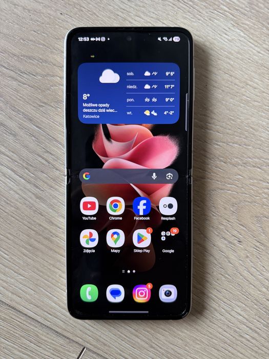 Samsung Galaxy Z Flip3