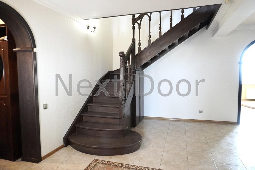 БЕЗ КОМІСІЇ! Продається 2-рівнева квартира 15хв від м.Харківська