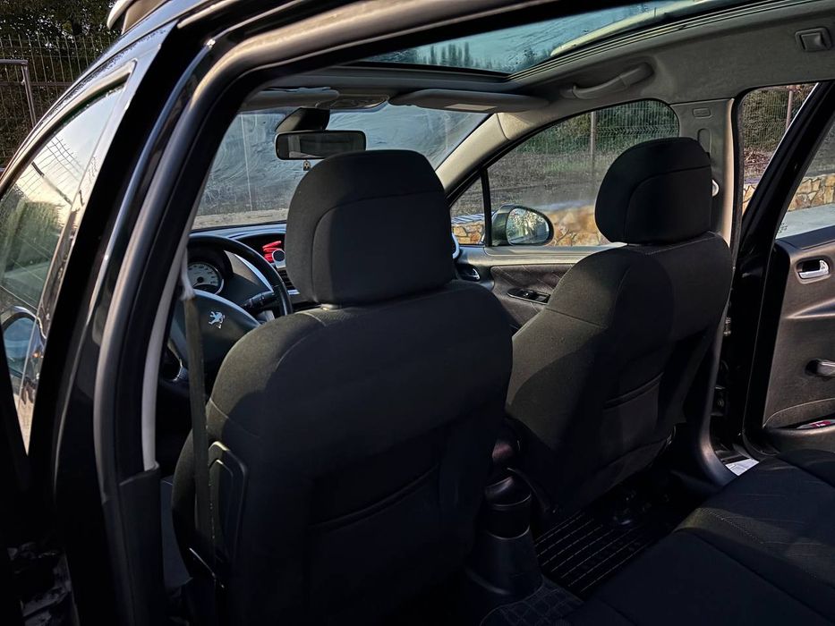 Продам Пежо 207  2008року. 1.6