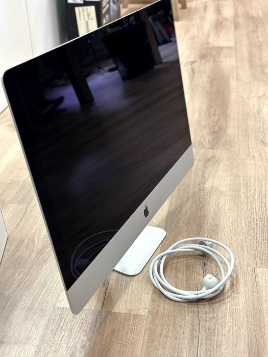 iMac (Retina 5K, 27", Late 2015)