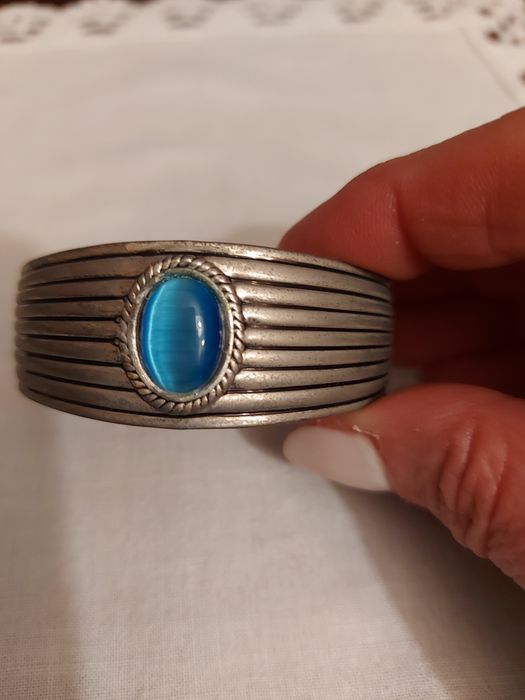 Pulseira Prateada c/ pedra Turquesa, Made in Tunísia.