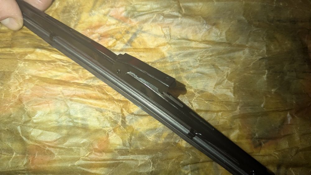 Комплект щетки стеклоочистителя ваз 2101 330мм СССР