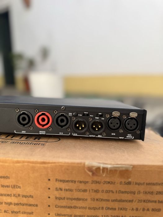 Sistema de som JBL PA