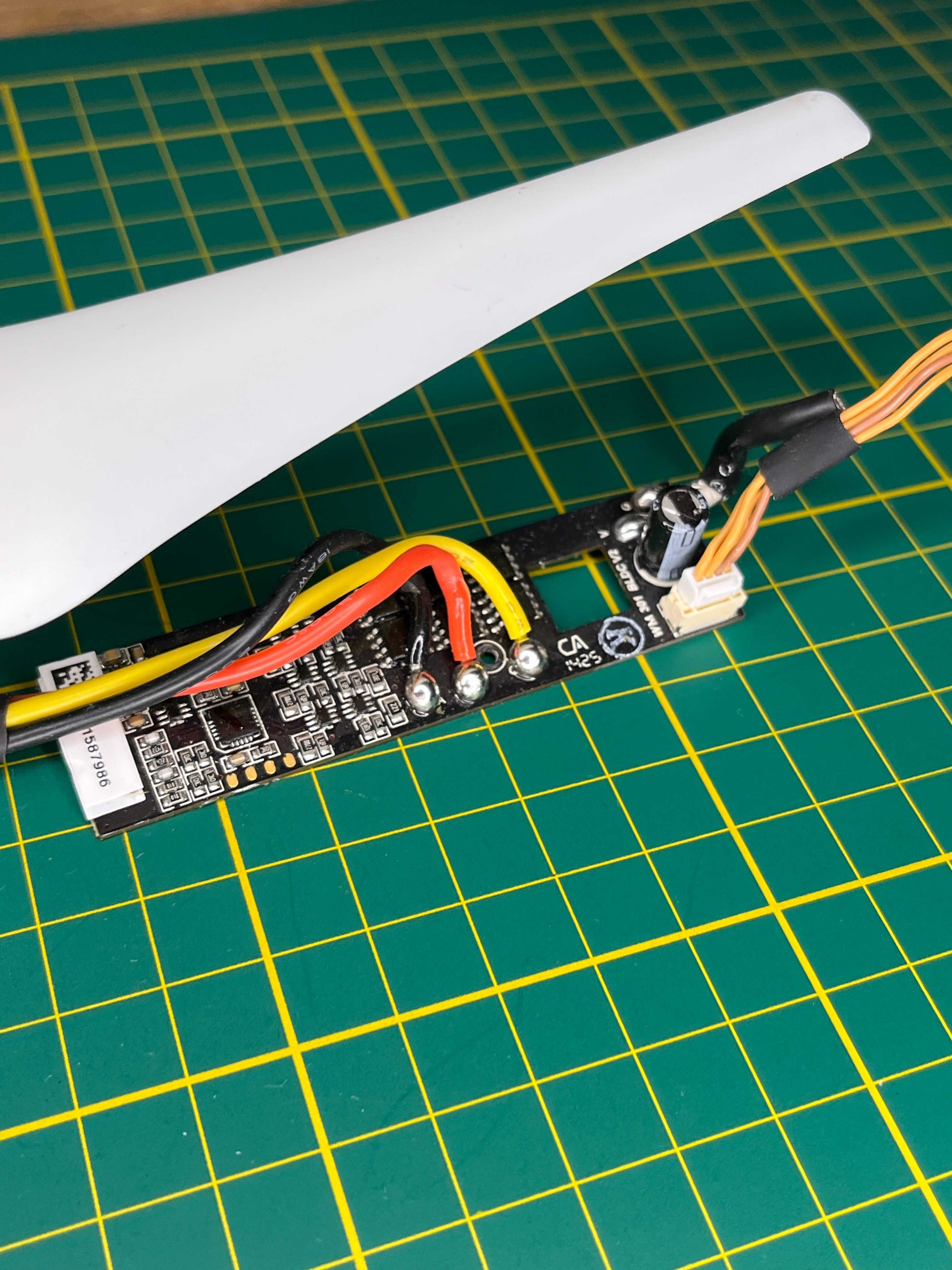 Silnik ze śmigłem i modułem ESC do DJI Phantom 2 – lewy tył