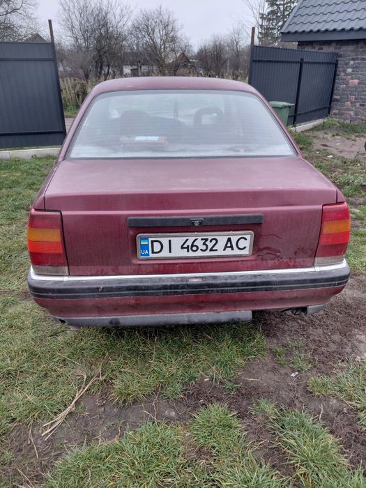 Опель Омега А 2.0 газ/бензин