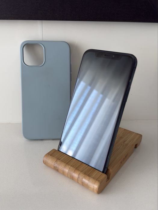 Apple iPhone 11 pro 64GB 100% “cinzento” + capa e carregador