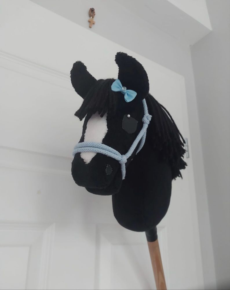 Hobby horse, a5 autorstwa ambar saddlery