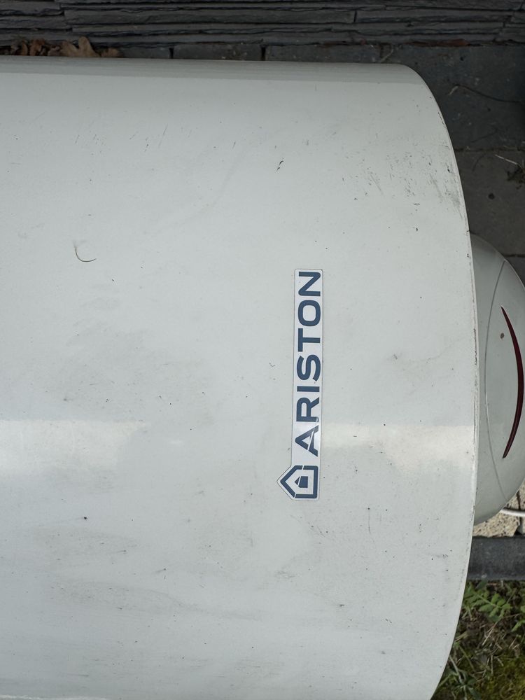 Ariston zbiornik na wode