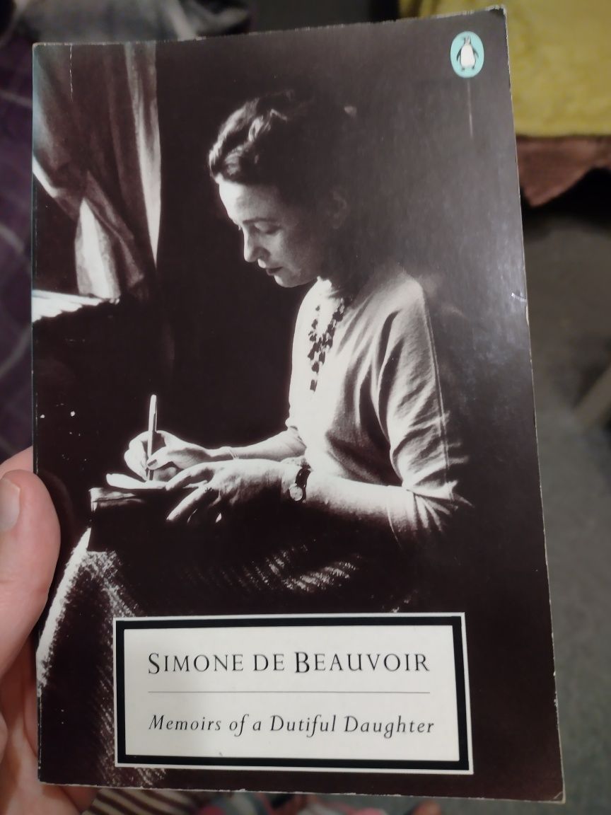 Memories of dutiful daughter Simone de Beauvoir