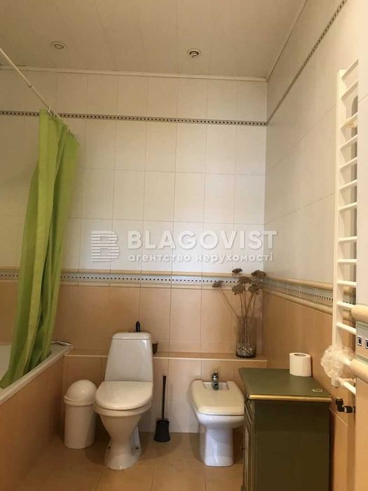 Продаж 3х пов. будинку 400м2, Деміівка