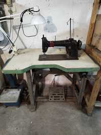 Промышленная швейная машина ссср