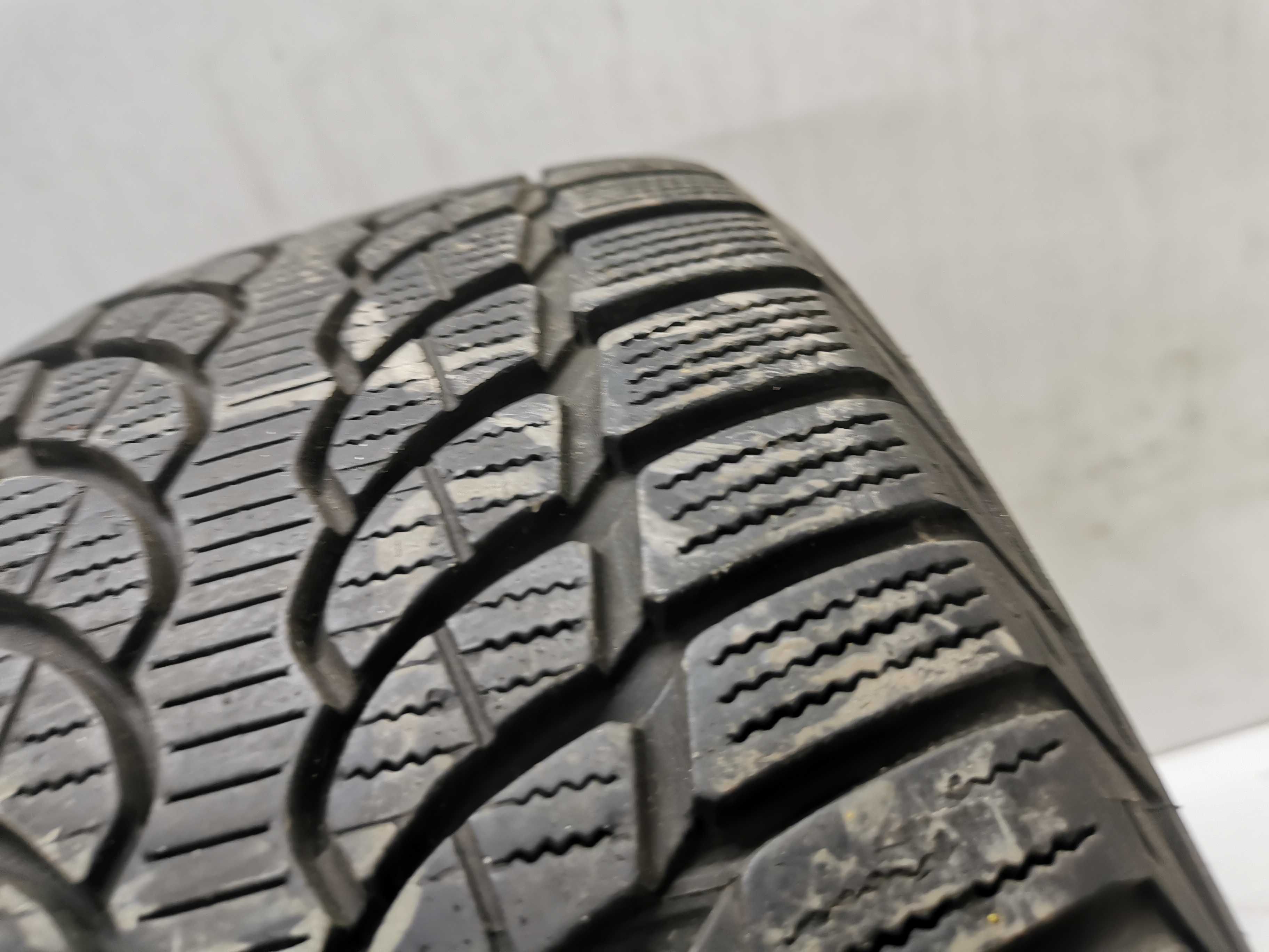 1x Bridgestone Blizzak LM-32 225/55r17 97H 6,4mm N1063