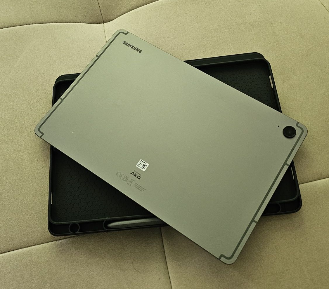 Tablet Samsung Galaxy Tab 9FE WiFi 6/128 Szary + rysik