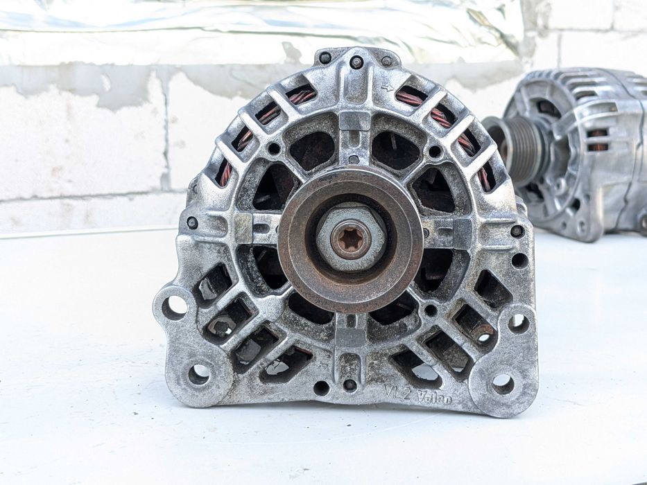 Генератор Skoda Fabia Rapid Roomster / VW Polo Fox / Seat - 1.2 / 70A