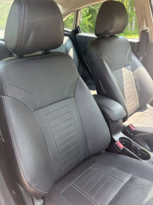 Ford Fiesta Titanium      2014