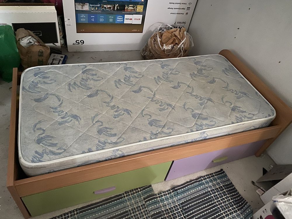 Cama de solteiro