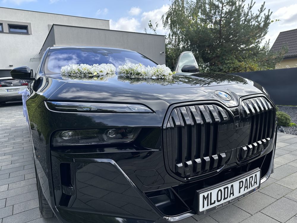 Auto do ślubu BMW 7 full  long 2023 w cenie ubrane auto