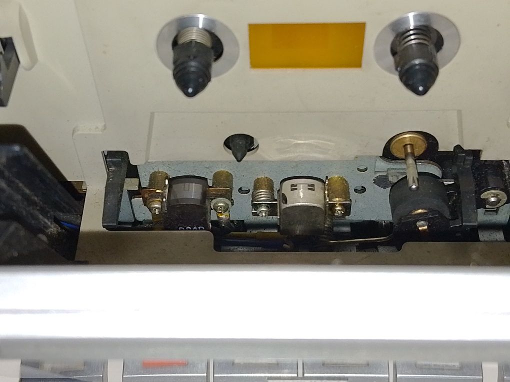 Магнітола Касетна AKAI model CS-MO2