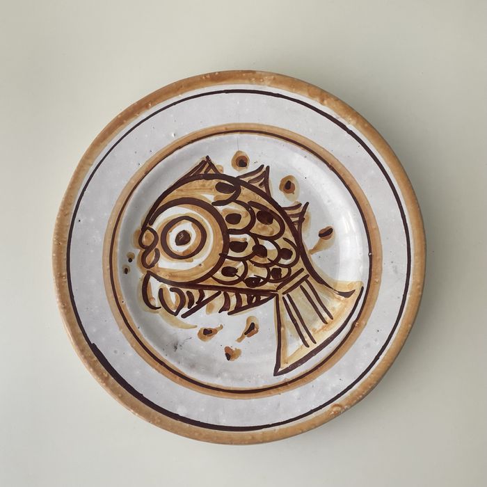 Prato de Porches de 1975, assinado