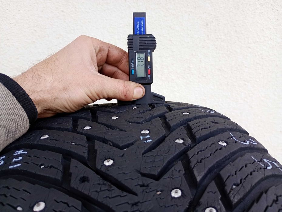 255/35 r19 -2шт- Nokian 21р зима шини резина 255 35 19 (n21*2)