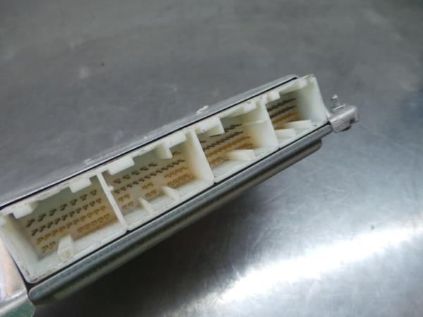 Centralina motor / ECU TOYOTA Yaris (_P1_)