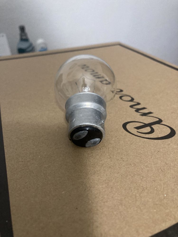 Bússola fixador quadros poupa senhorios porta canetas