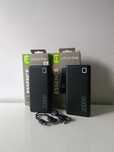 2 sztuki Powerbanków Cellularline ESSENCE 20000 
Czarny