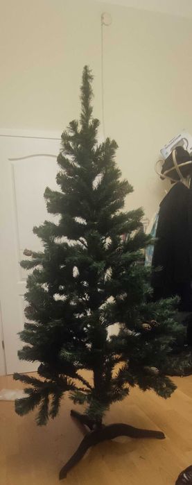 Choinka świąteczna na sprzedaż 180cm