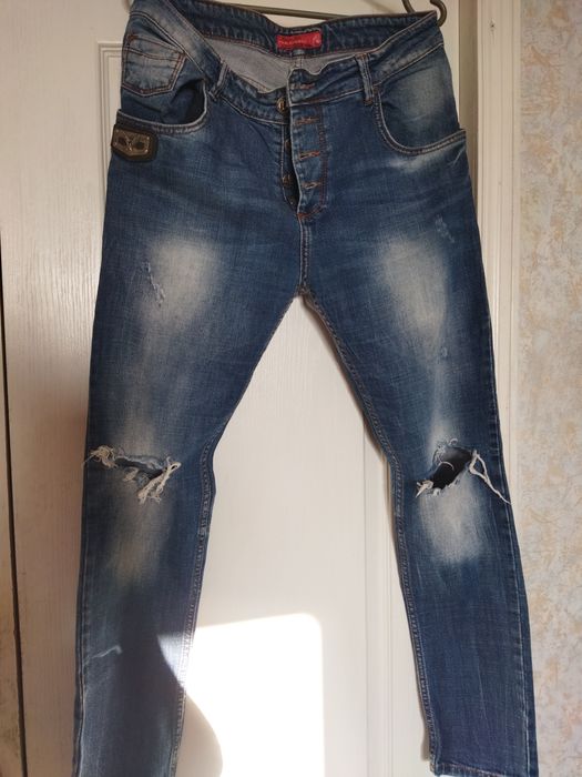Джинси,легенцы женские 29разм.