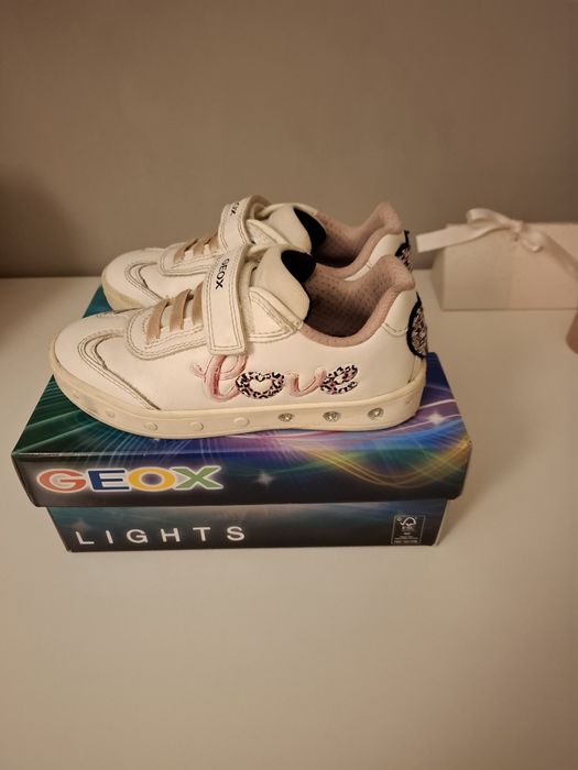 Sapatilhas Geox Brancas/Rosa tam. 29