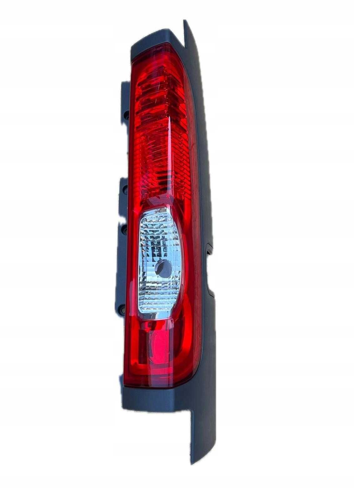 Lampa Prawa Prawy tył tylnia trafic vivaro 06-14 NOWA drzwi