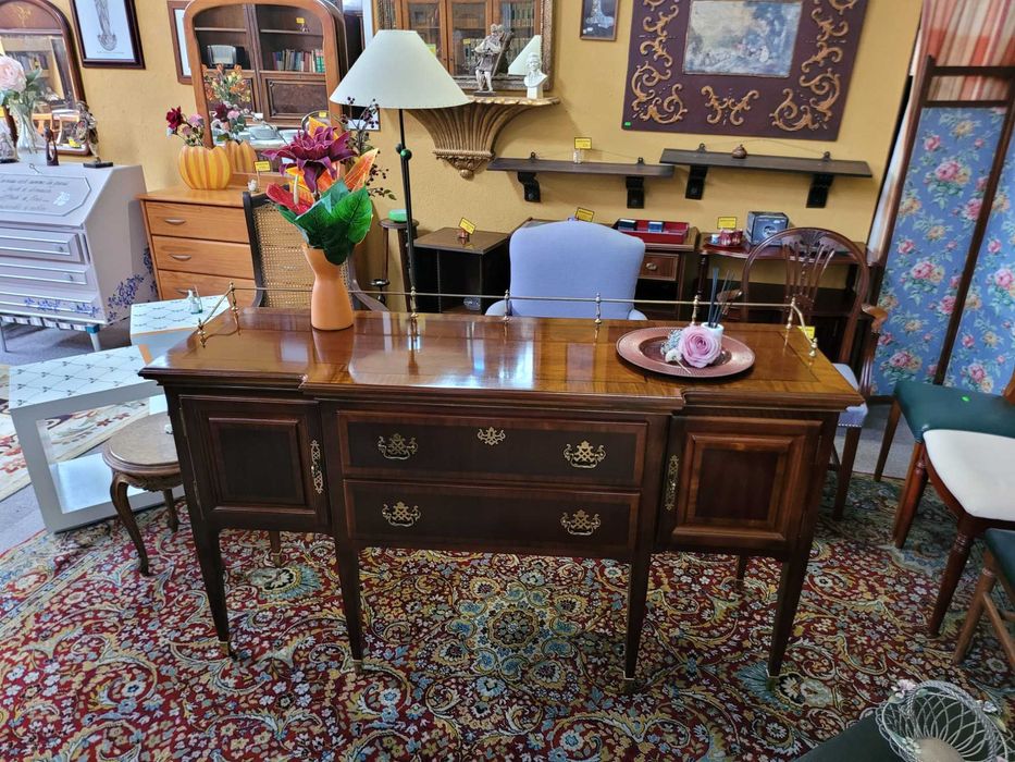 Aparador antigo - óptimo estado e qualidade