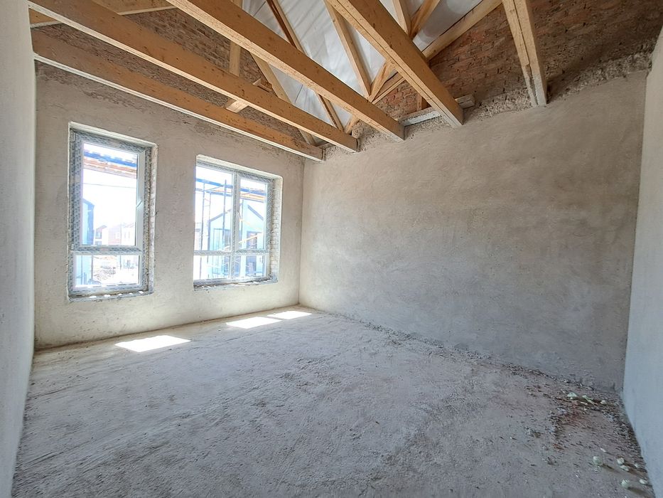 Продаж будинку у ЖК West house.