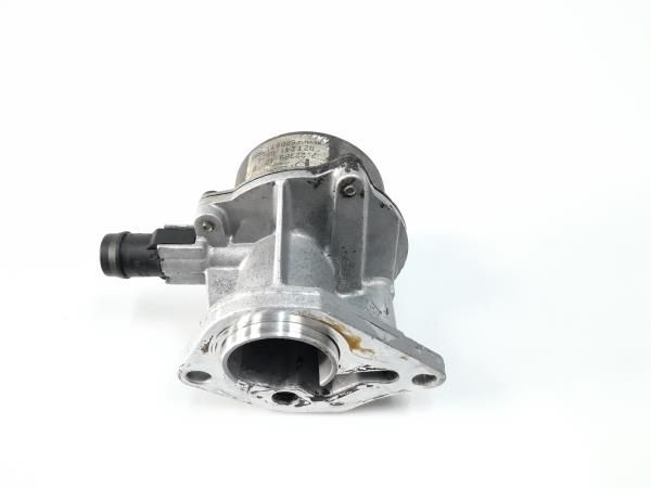 Depressor dos travões / bomba de vácuo RENAULT Clio II (BB0/1/2_, CB0/