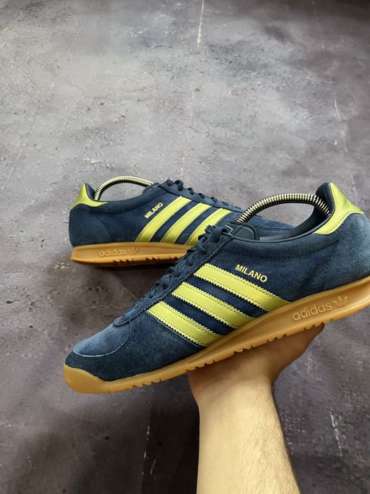 Кросівки adidas milano city series