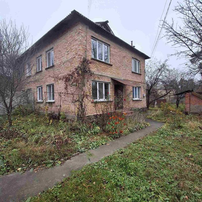 Продаж житлового  будинку 120 кв м  смт Немішаєво