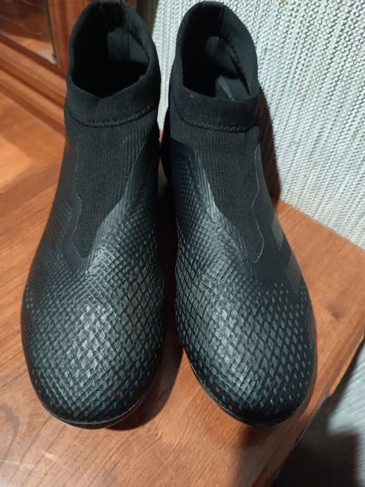 Adidas Predator бутси в чудовому стані розмір 42-42.5