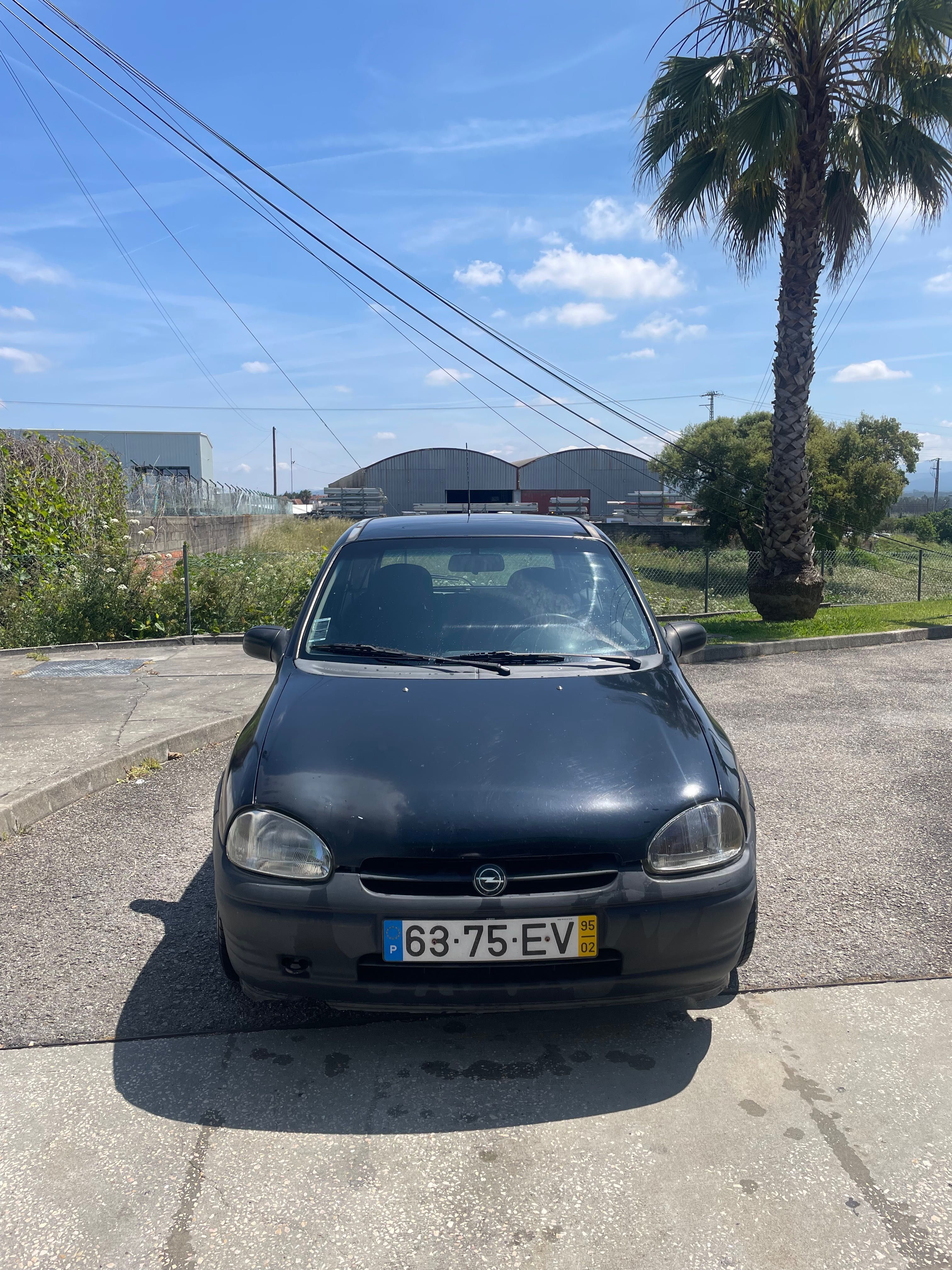 Opel Corsa 1.2 bem estimado
