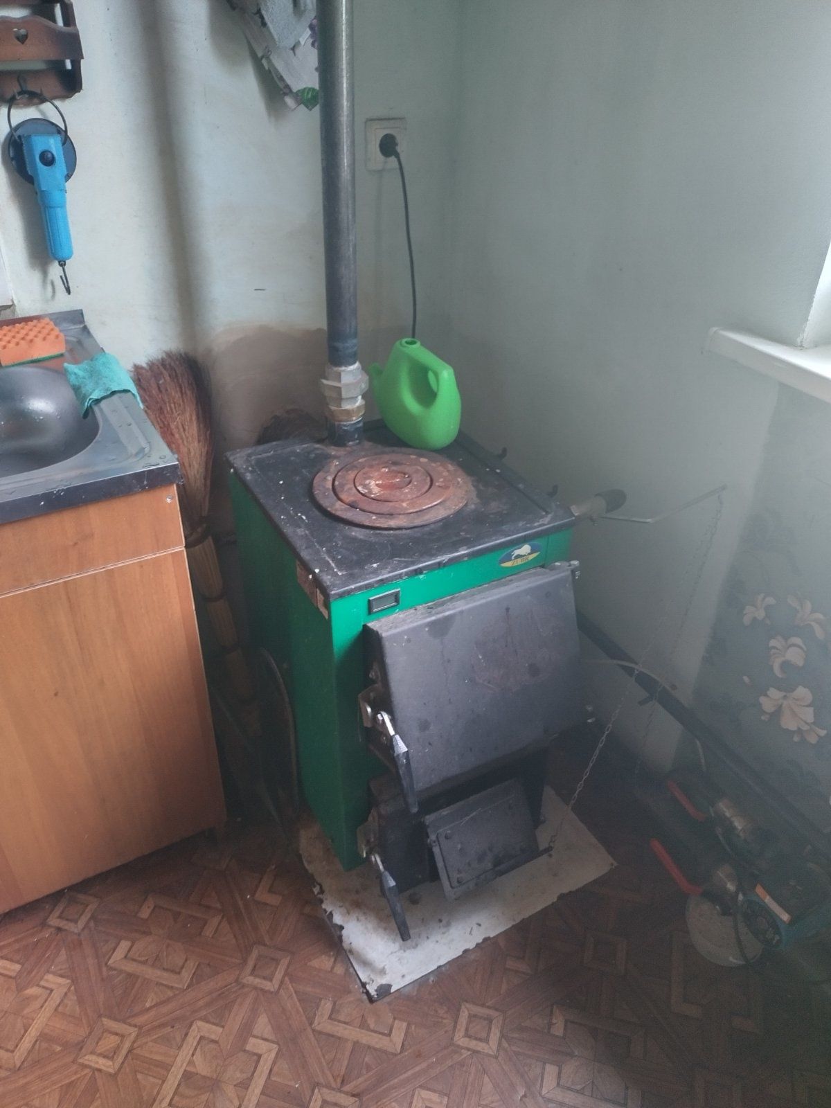 Продам дачу кооператив "Рубин".  От трассы, выезд на Чугуев -200 м.