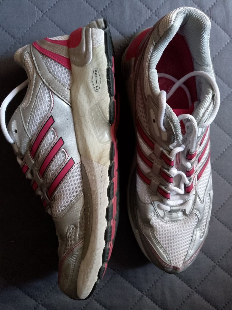 Buty Adidas 43/27,5 cm