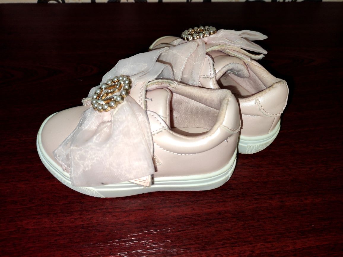 Кросівки туфлі  для дівчинки обувь на девочку взуття 21 р.
