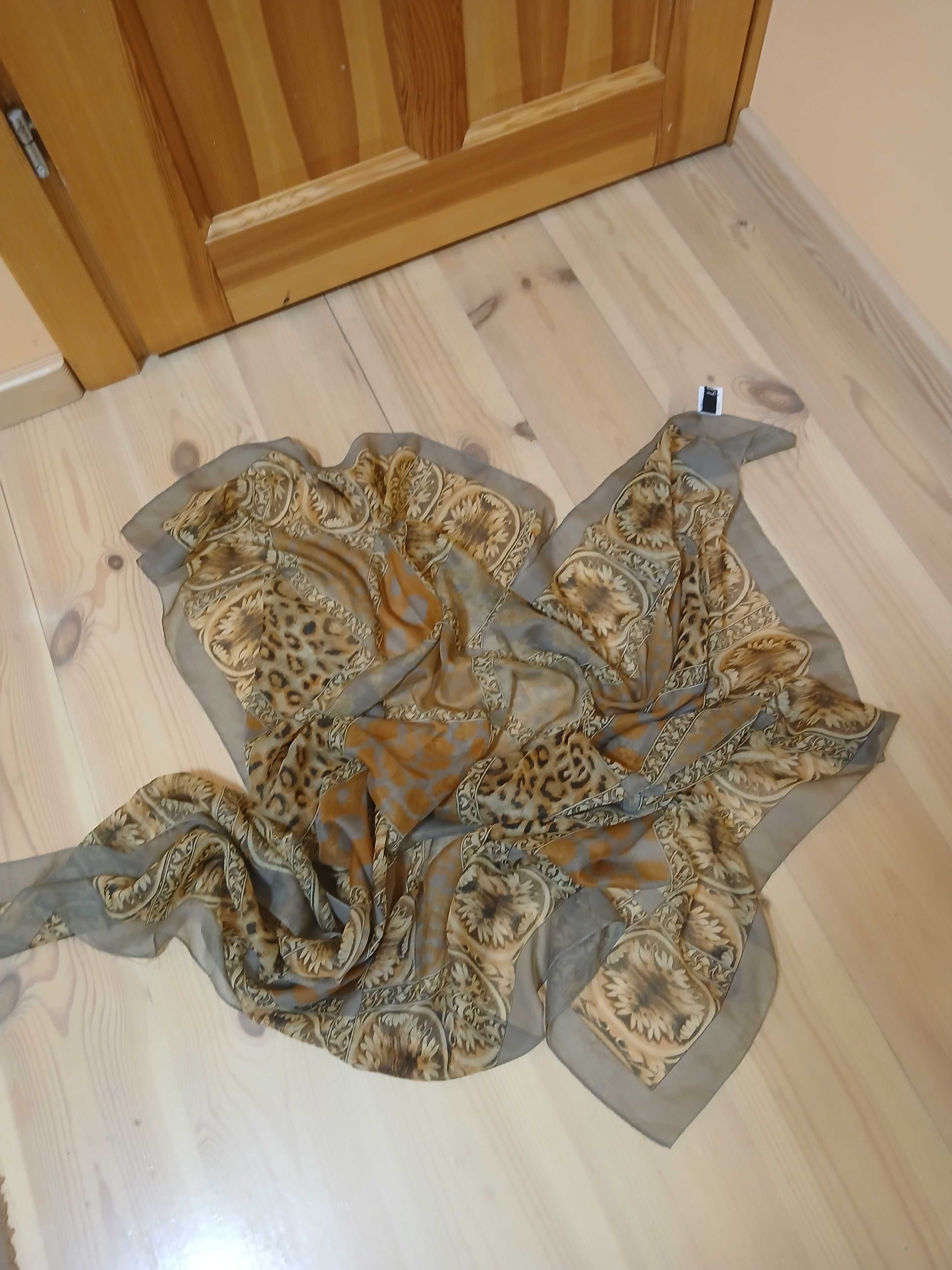 śliczna chusta duża