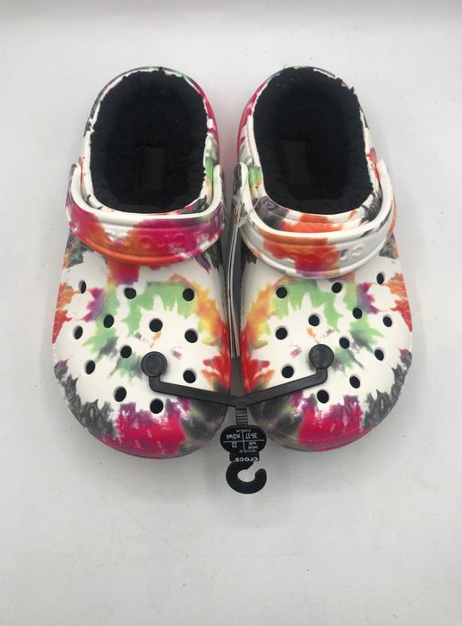 Утеплені крокси crocs classic lined tie dye clogs (206341-0с4)